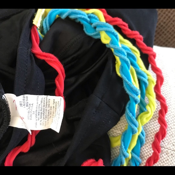 Bathing suit - Picture 4 of 4